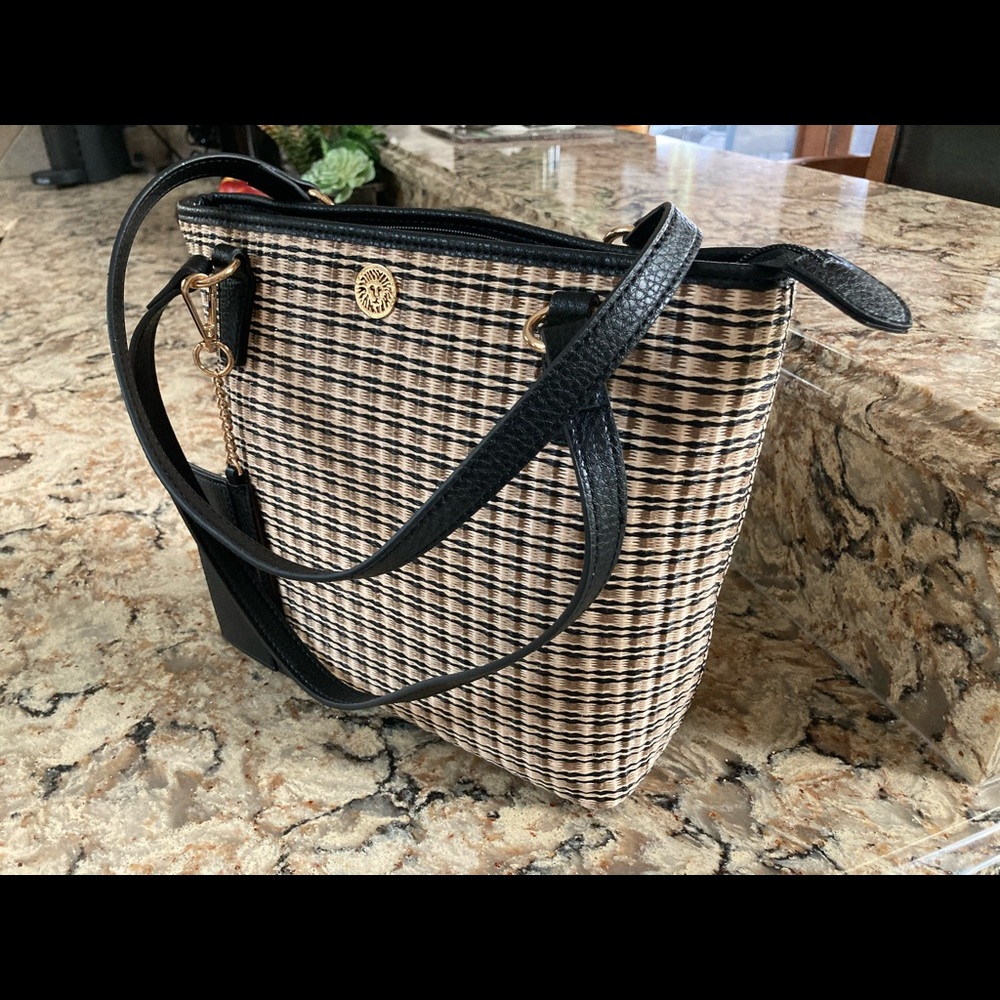Beautiful Anne Klein wicker purse - NWOT